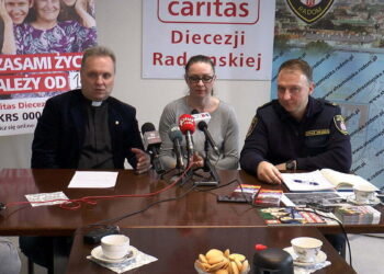 Radomska Caritas i straż miejska we wspólnej akcji „Coś dobrego dla potrzebującego”