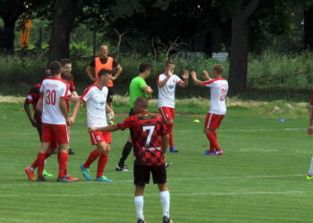 28. kolejka IV ligi: DEMOLKA w lokalnych derbach! Oskar – Pilica 0:7 [SKRÓT]
